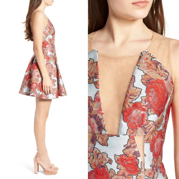 Topshop Gorgeous Floral Brocade Dress - Picture 6 of 16